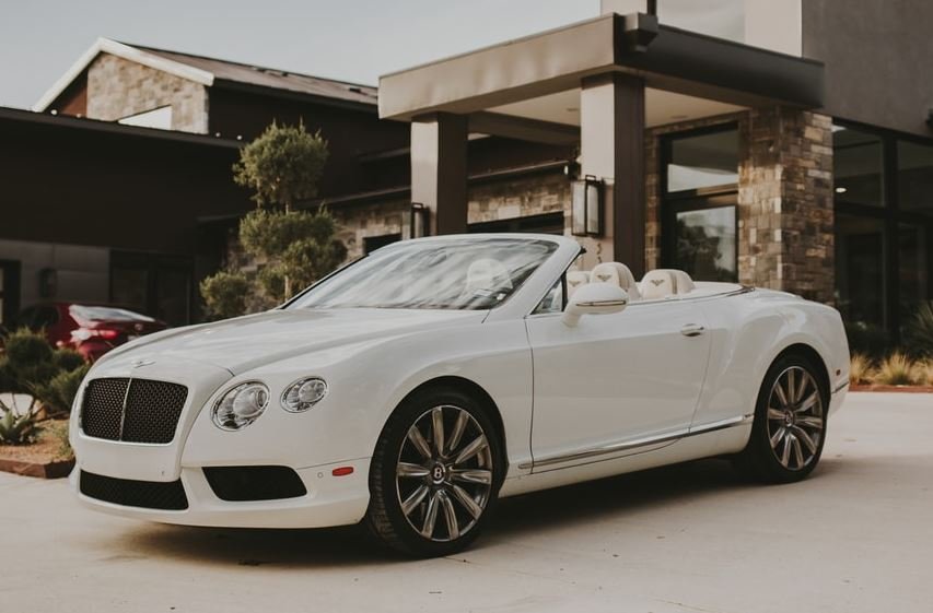 HIRE BENTLEY LIMOUSINES