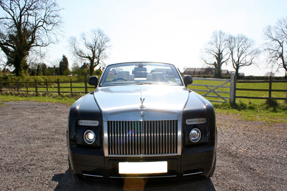 ROLLS ROYCE PHANTOM LIMO HIRE